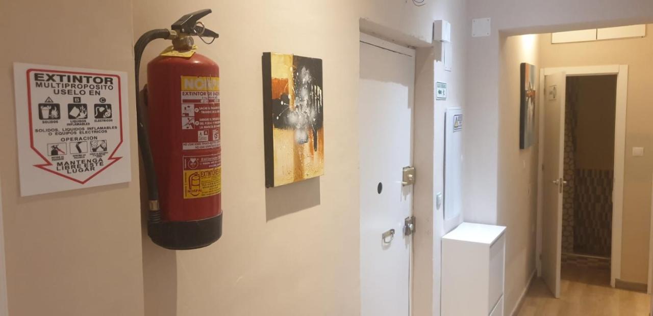 Traveller Host Hostel - Madrid, Madrid